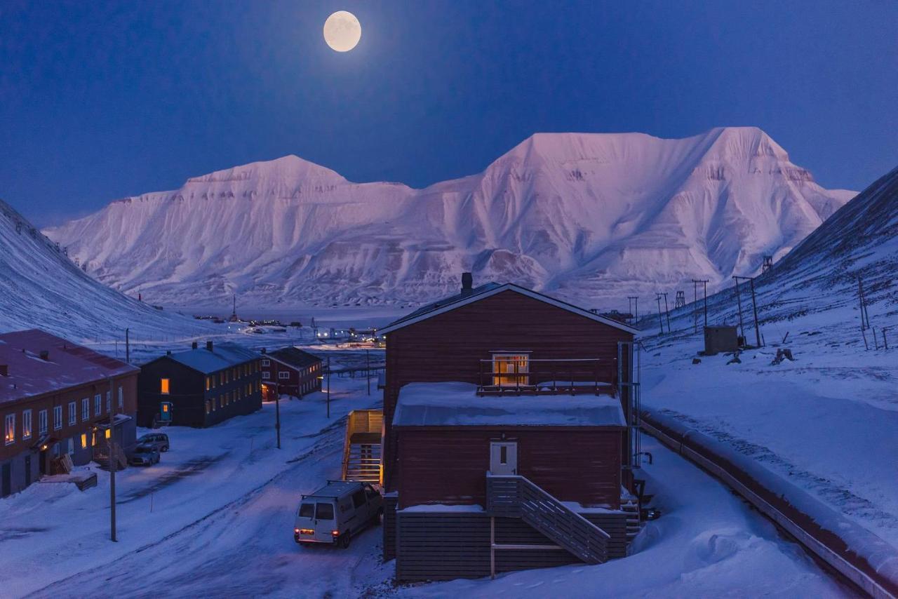 Gjestehuset 102 Longyearbyen Exteriör bild